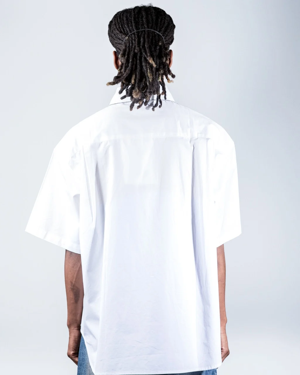 Minimal Face Collar Print White Shirt