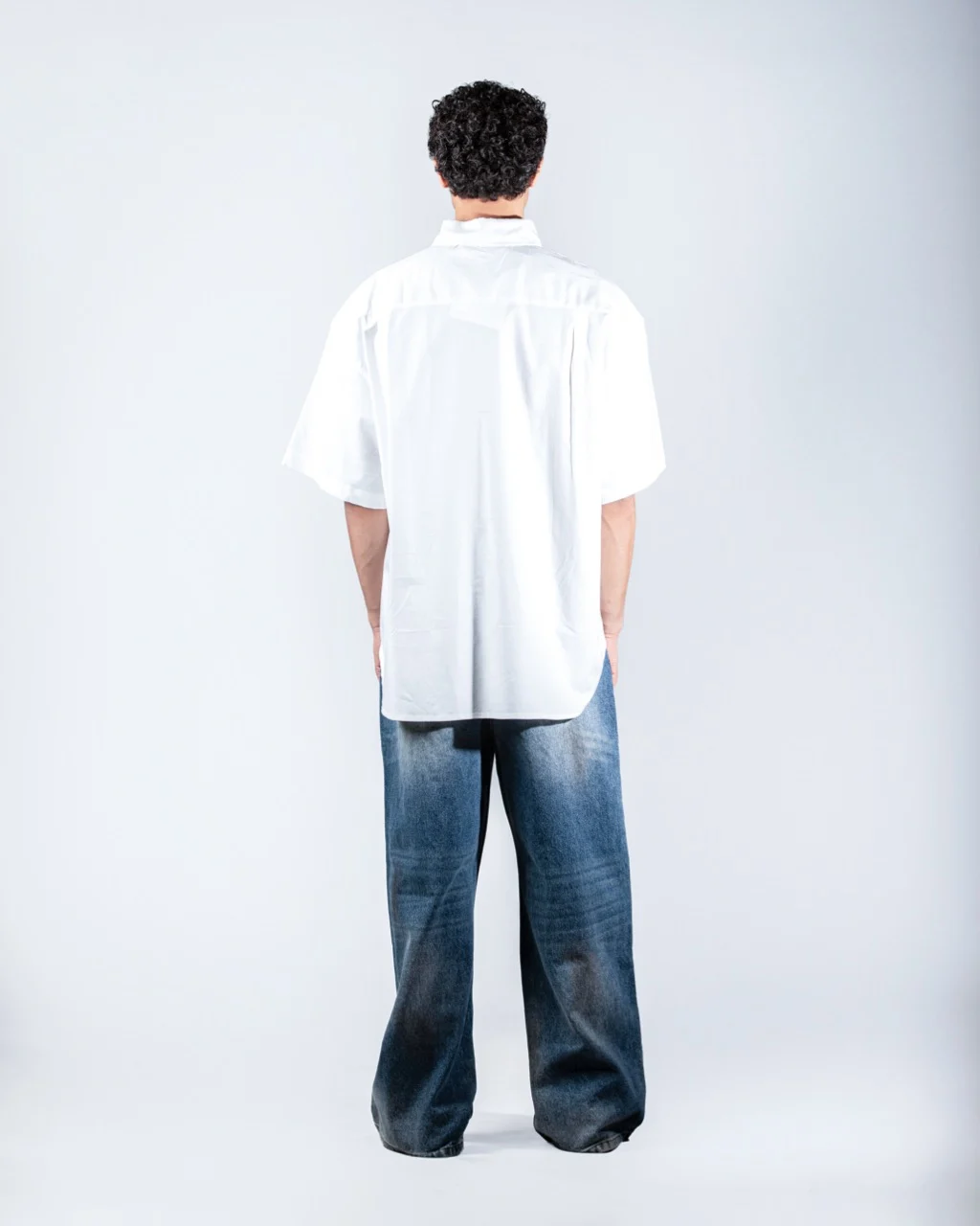 Minimal Face Print t White Shir