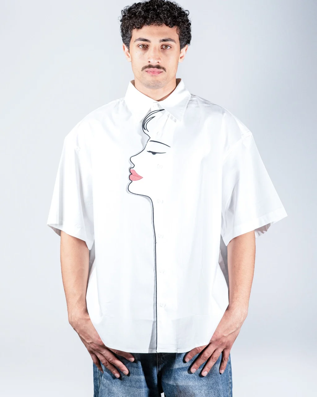 Minimal Face Print t White Shir