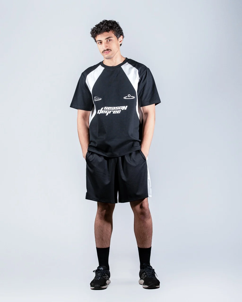 SD BLACK WITH WHITE LINE